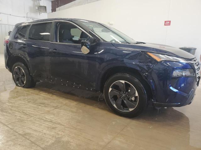 Photo 3 VIN: 5N1BT3BA3RC683214 - NISSAN ROGUE SV 