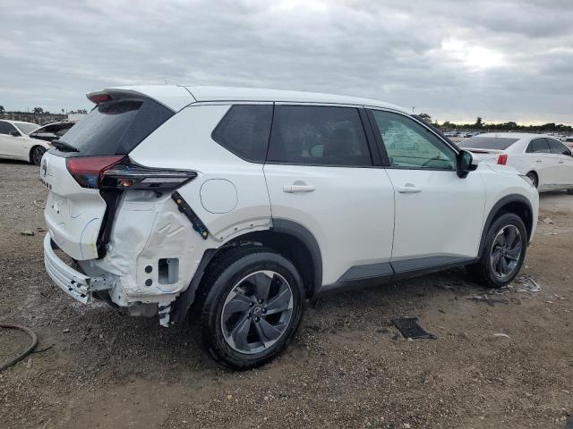 Photo 2 VIN: 5N1BT3BA3SC777471 - NISSAN ROGUE SV 