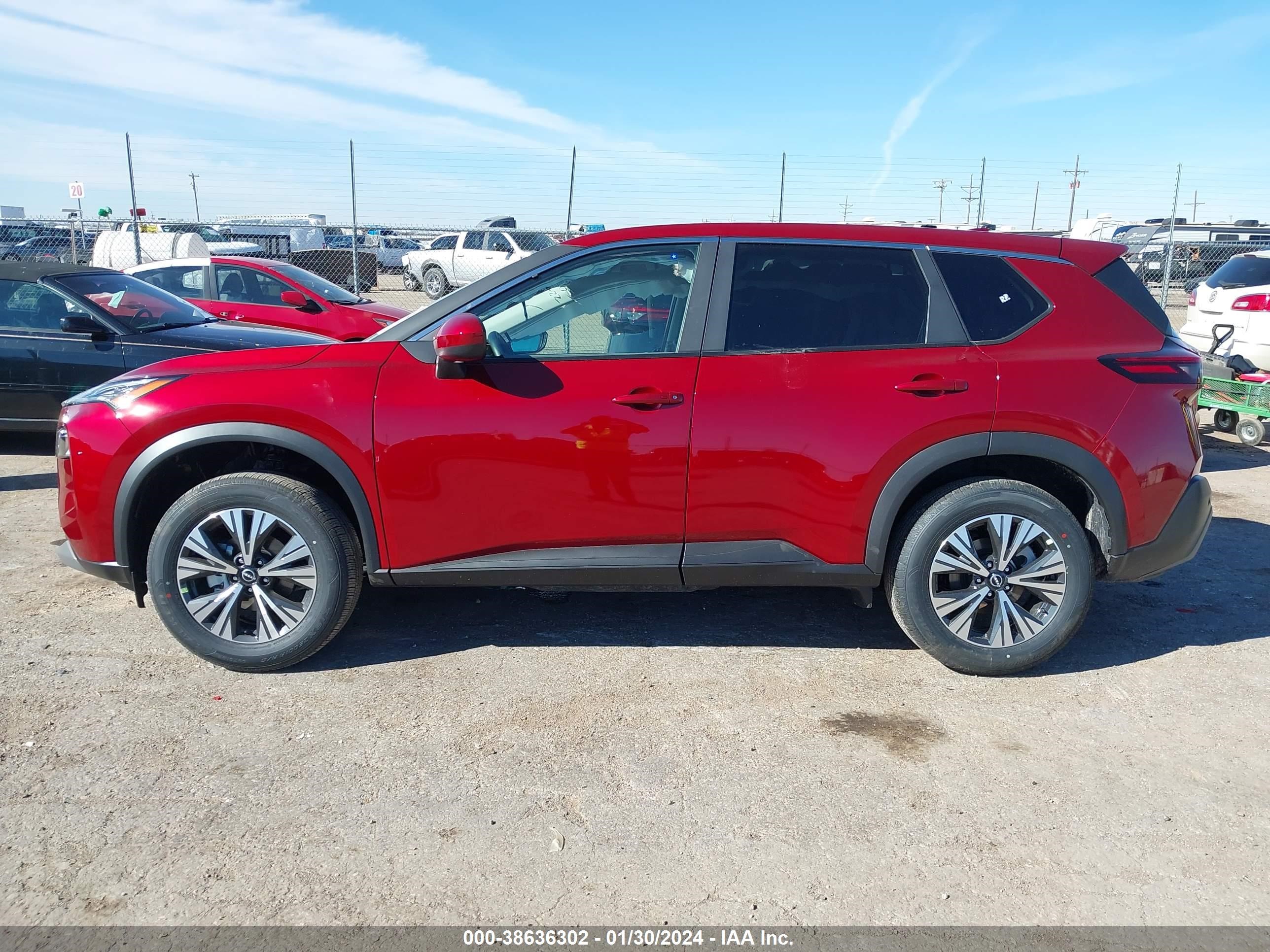 Photo 14 VIN: 5N1BT3BA4PC932844 - NISSAN ROGUE 