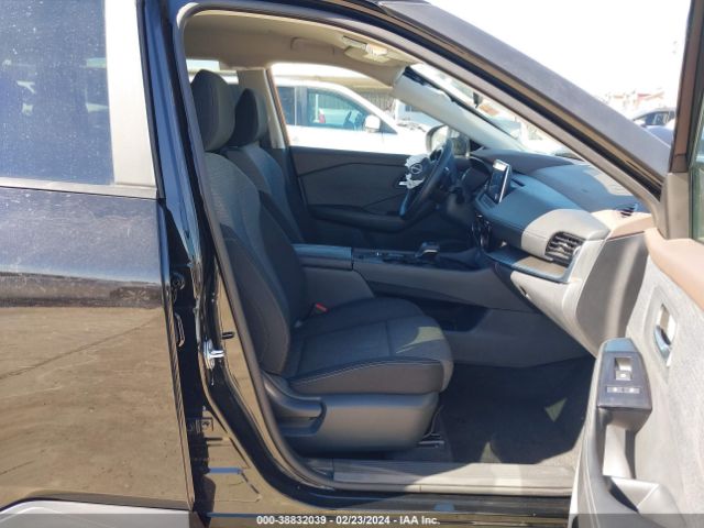 Photo 4 VIN: 5N1BT3BA5NC734710 - NISSAN ROGUE 