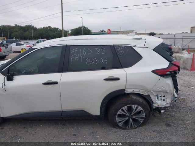 Photo 5 VIN: 5N1BT3BA5PC672213 - NISSAN ROGUE 