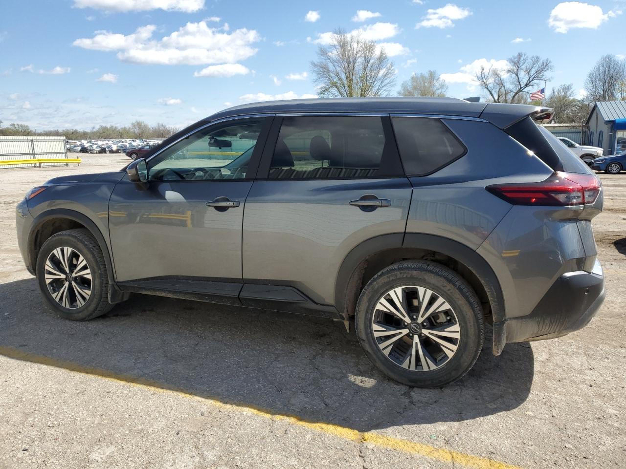 Photo 1 VIN: 5N1BT3BA6NC731301 - NISSAN ROGUE 