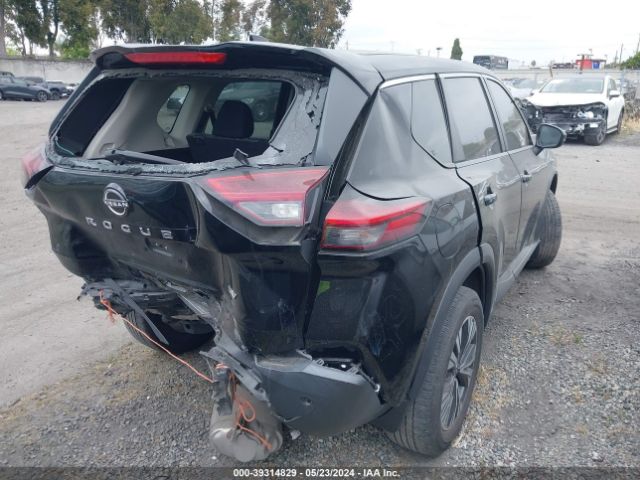 Photo 3 VIN: 5N1BT3BA7NC681945 - NISSAN ROGUE 