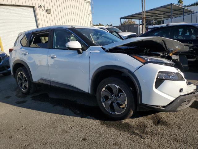 Photo 3 VIN: 5N1BT3BA7RC677092 - NISSAN ROGUE SV 