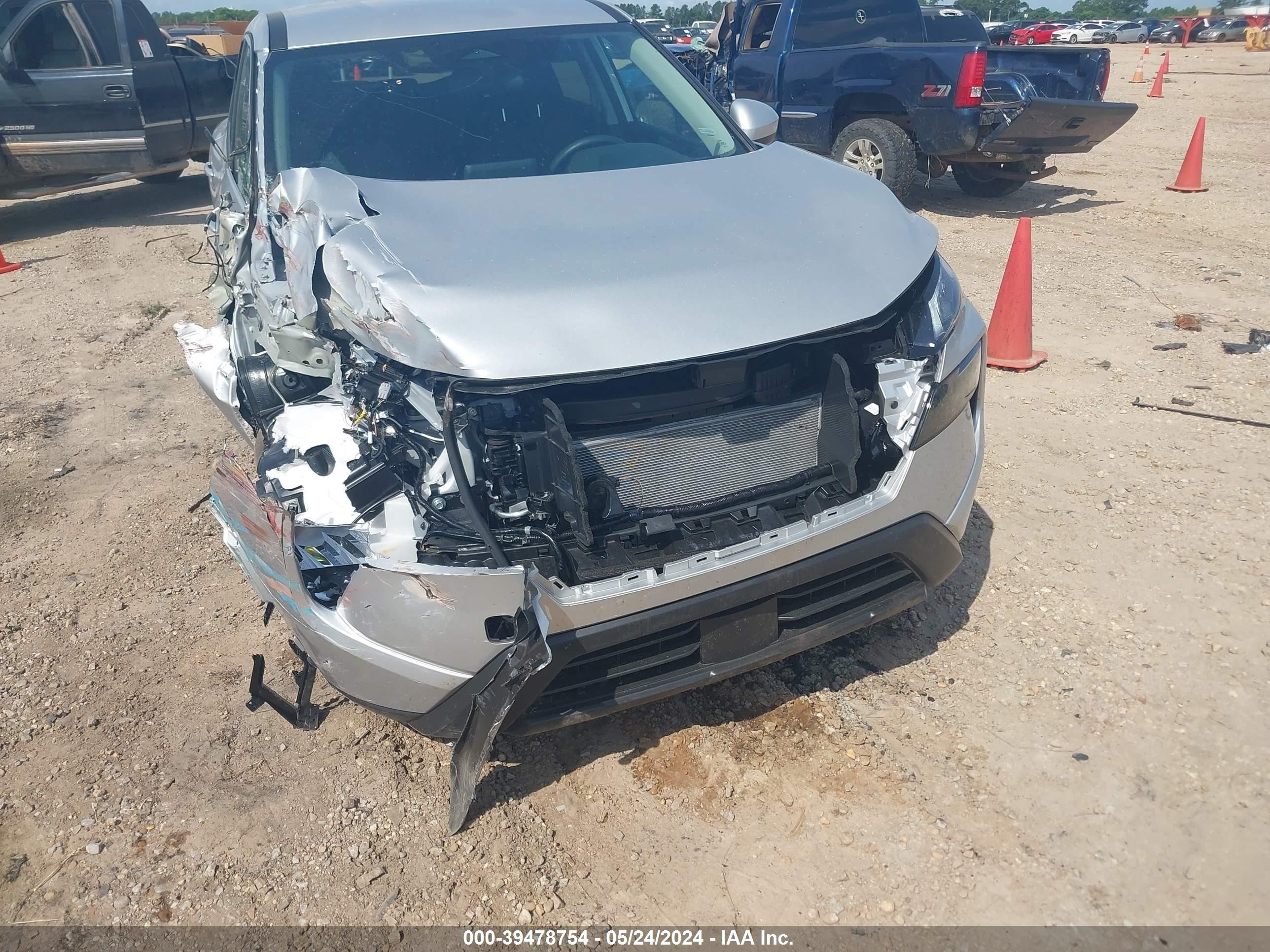 Photo 5 VIN: 5N1BT3BA7RC686522 - NISSAN ROGUE 