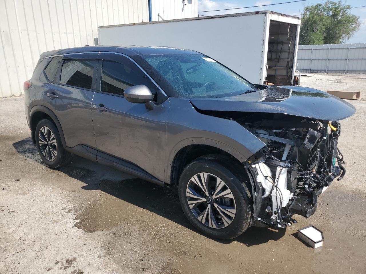 Photo 3 VIN: 5N1BT3BA8NC697460 - NISSAN ROGUE 