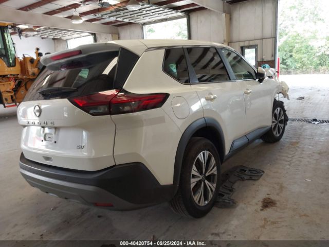 Photo 3 VIN: 5N1BT3BA8PC758521 - NISSAN ROGUE 