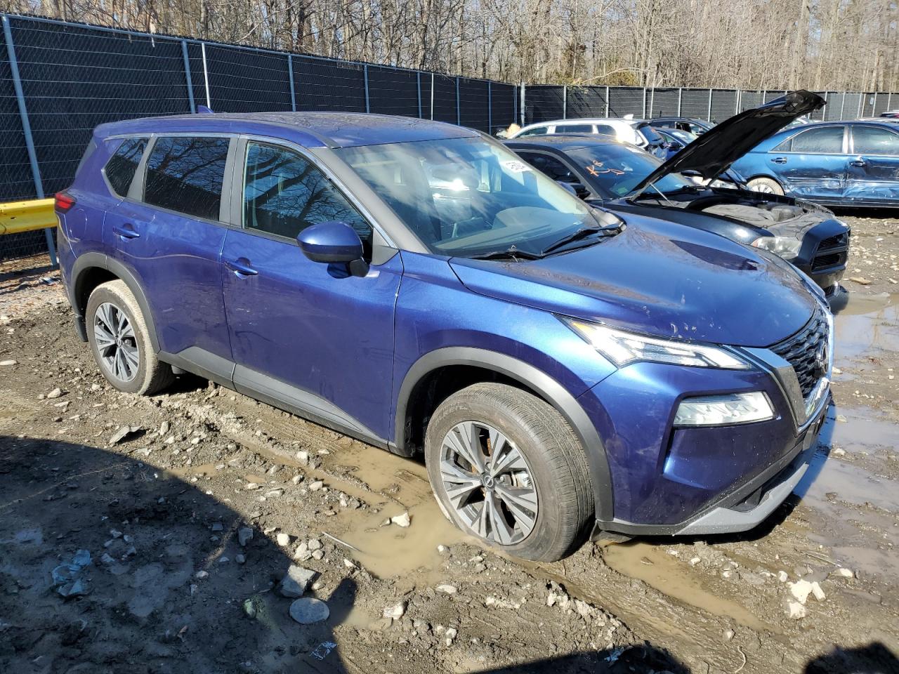 Photo 3 VIN: 5N1BT3BA9PC785596 - NISSAN ROGUE 