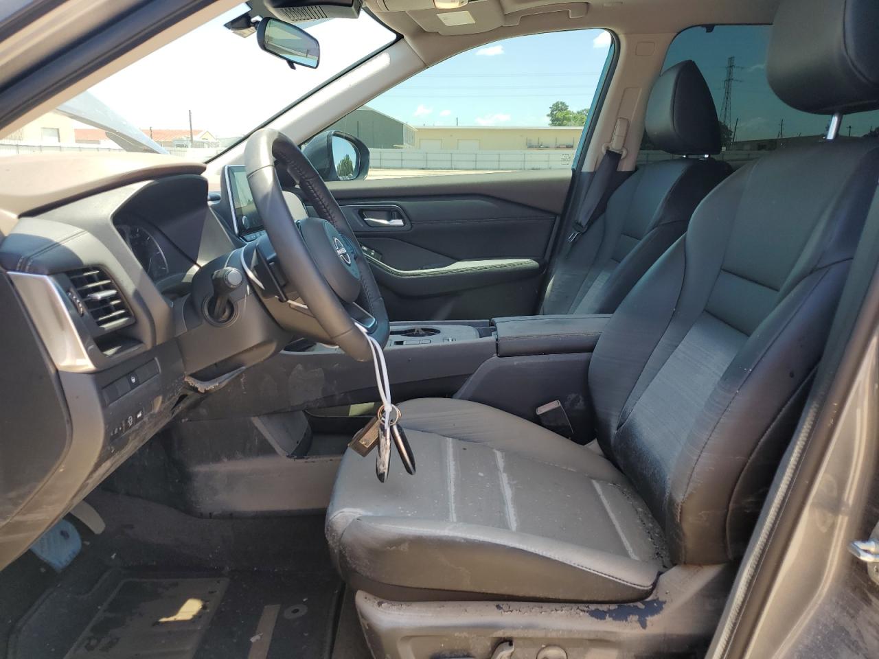 Photo 6 VIN: 5N1BT3BA9PC900486 - NISSAN ROGUE SV 