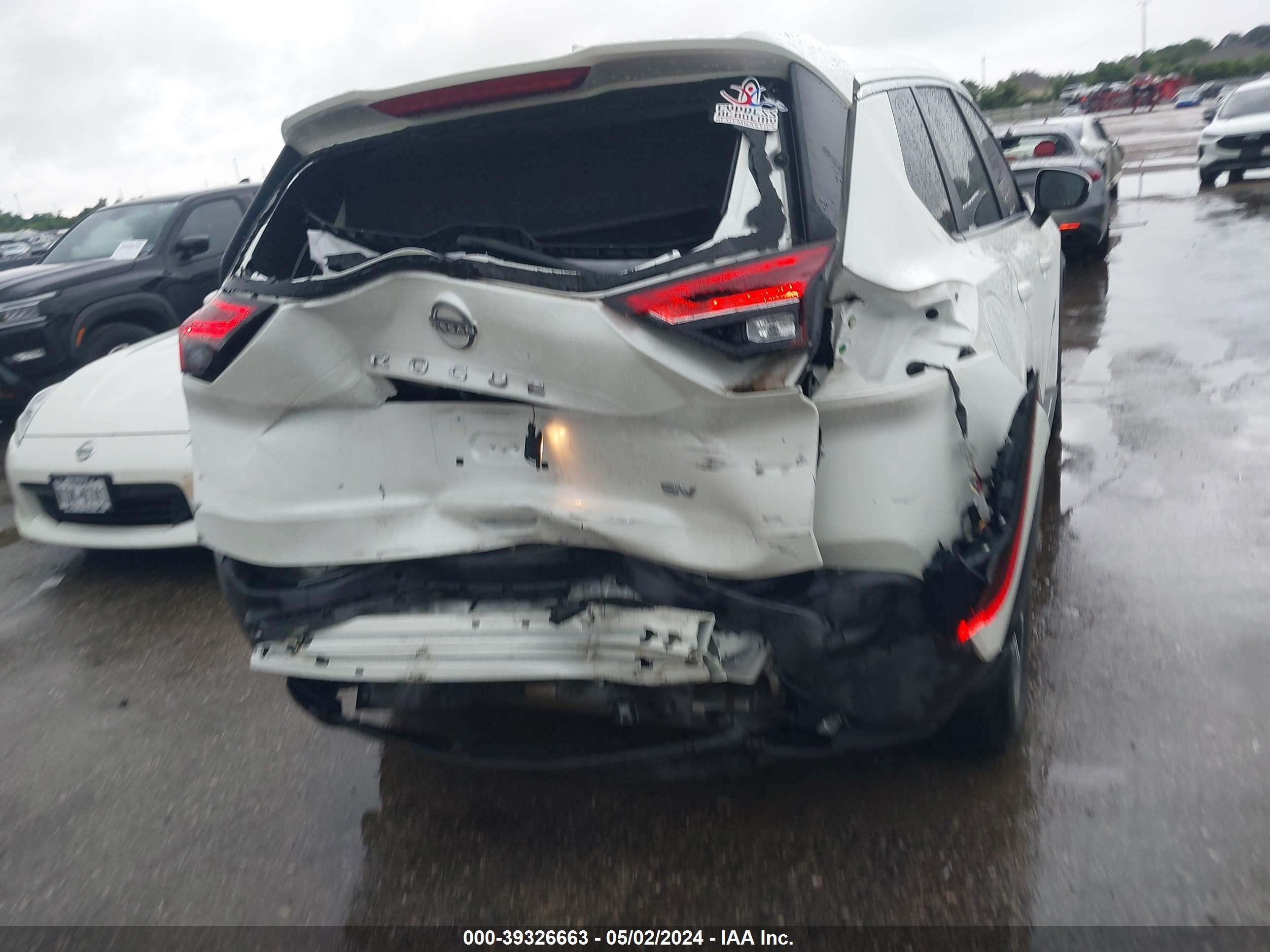 Photo 15 VIN: 5N1BT3BAXPC747391 - NISSAN ROGUE 