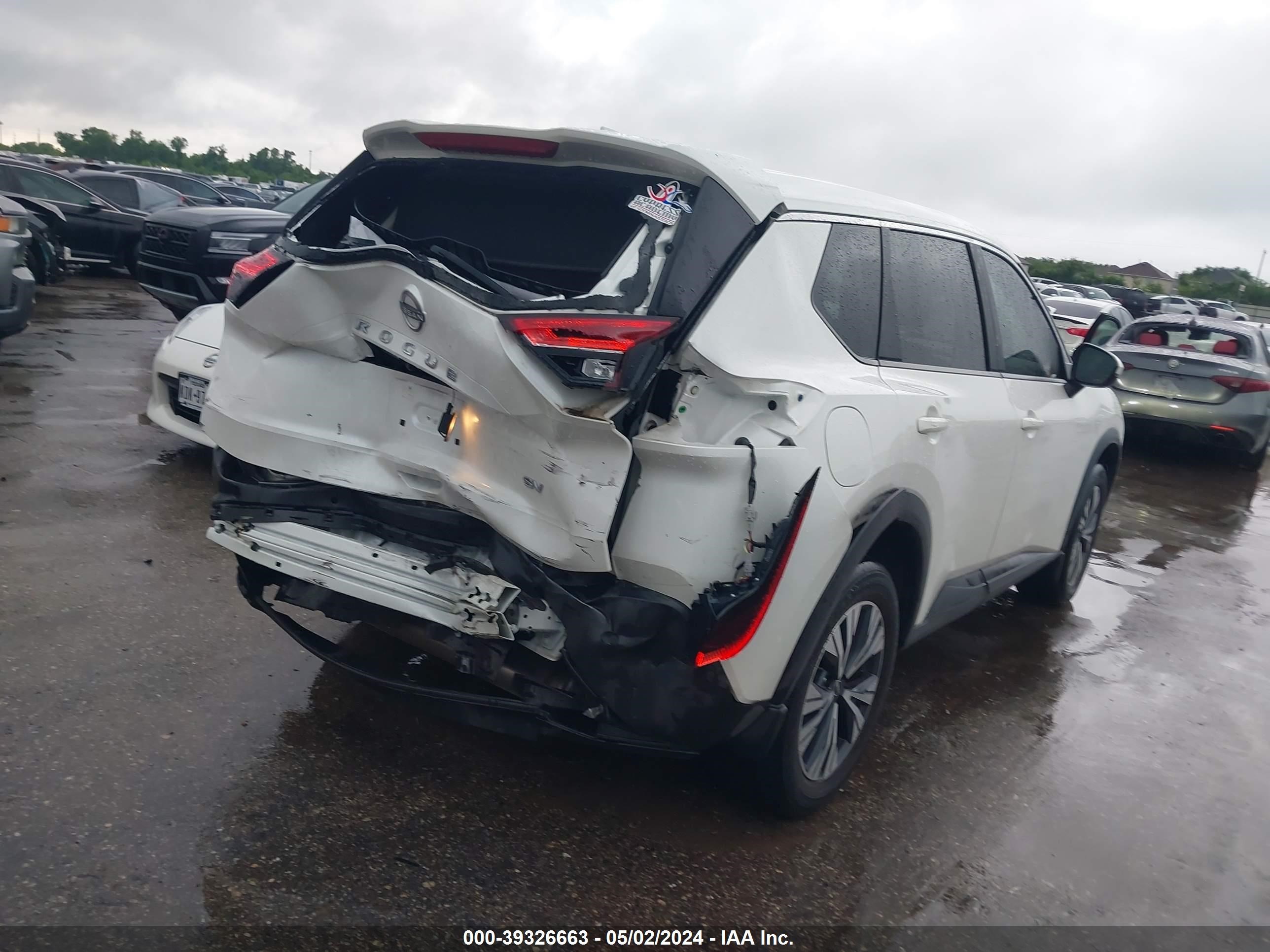 Photo 3 VIN: 5N1BT3BAXPC747391 - NISSAN ROGUE 