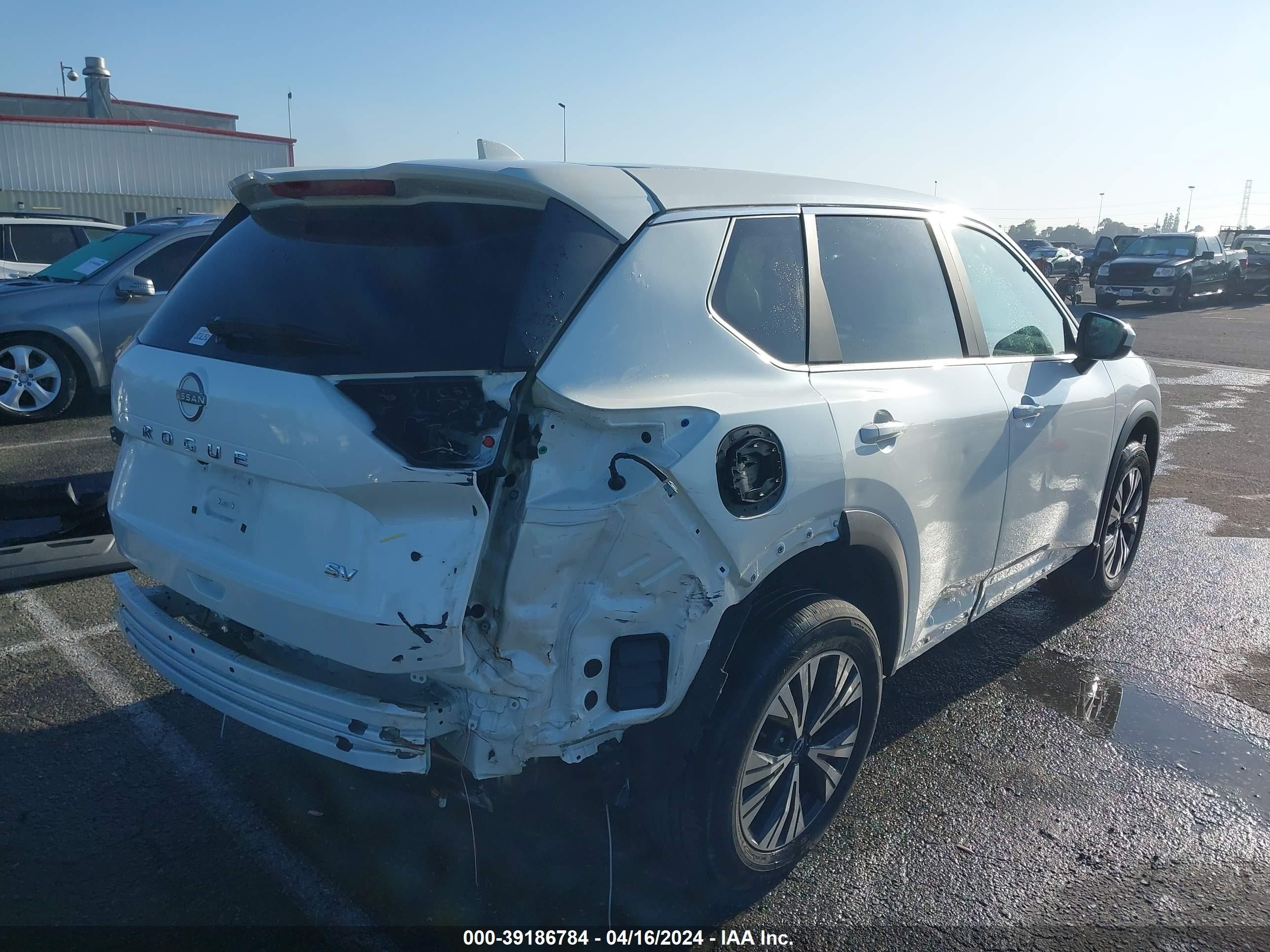 Photo 5 VIN: 5N1BT3BAXPC778253 - NISSAN ROGUE 