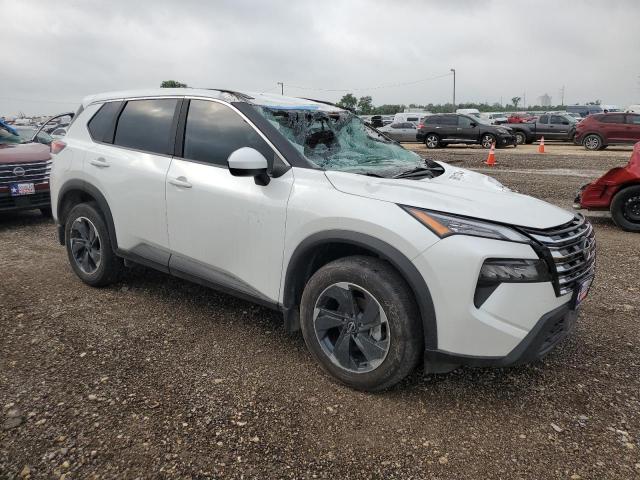 Photo 3 VIN: 5N1BT3BAXRC672453 - NISSAN ROGUE 