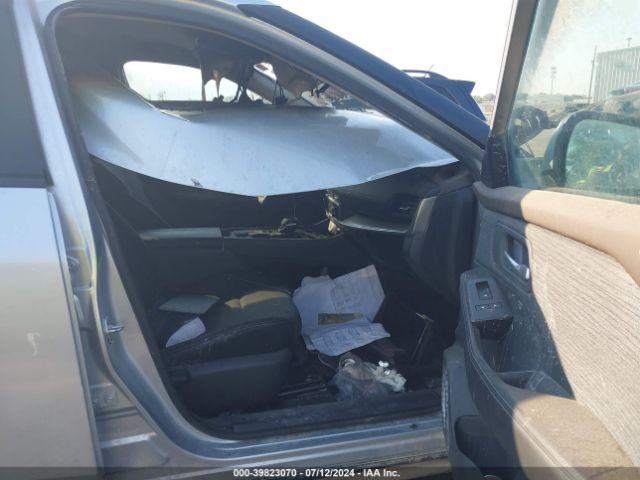 Photo 4 VIN: 5N1BT3BB0PC784782 - NISSAN ROGUE 