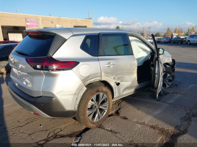 Photo 3 VIN: 5N1BT3BB1NC689659 - NISSAN ROGUE 