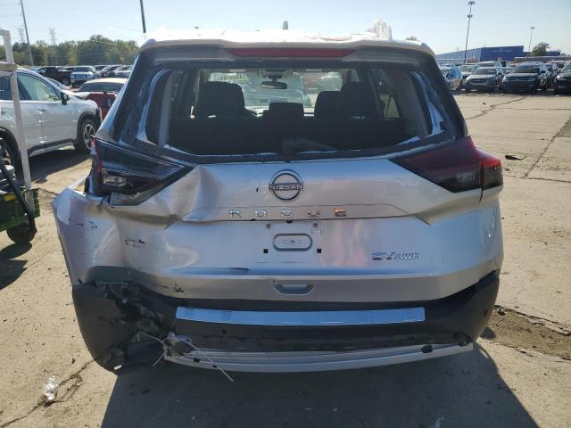 Photo 5 VIN: 5N1BT3BB1NC724717 - NISSAN ROGUE SV 