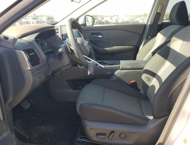 Photo 6 VIN: 5N1BT3BB1NC724717 - NISSAN ROGUE SV 