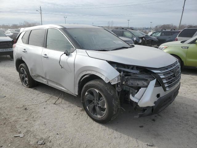 Photo 3 VIN: 5N1BT3BB1RC701573 - NISSAN ROGUE SV 