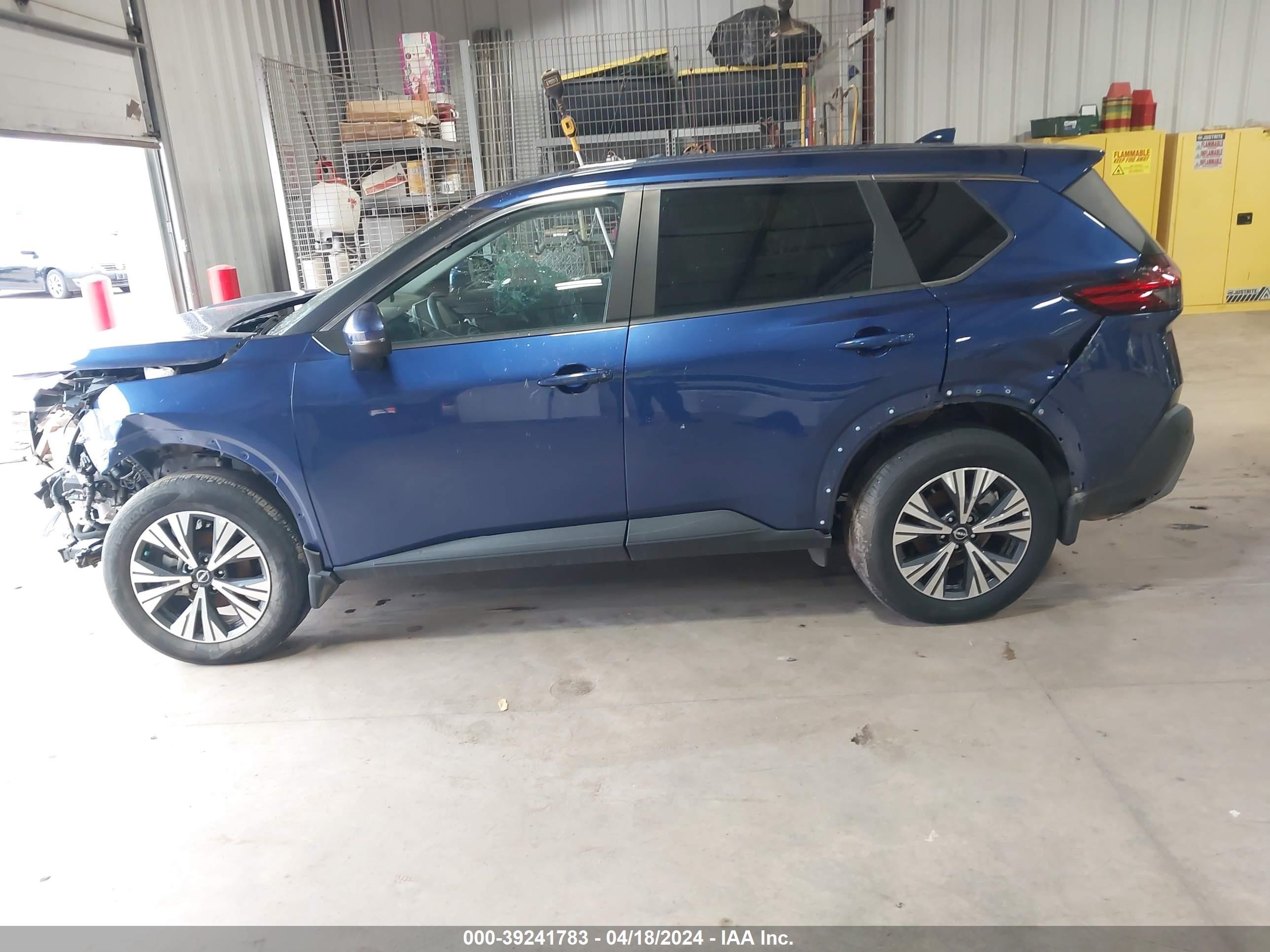 Photo 13 VIN: 5N1BT3BB2NC680632 - NISSAN ROGUE 