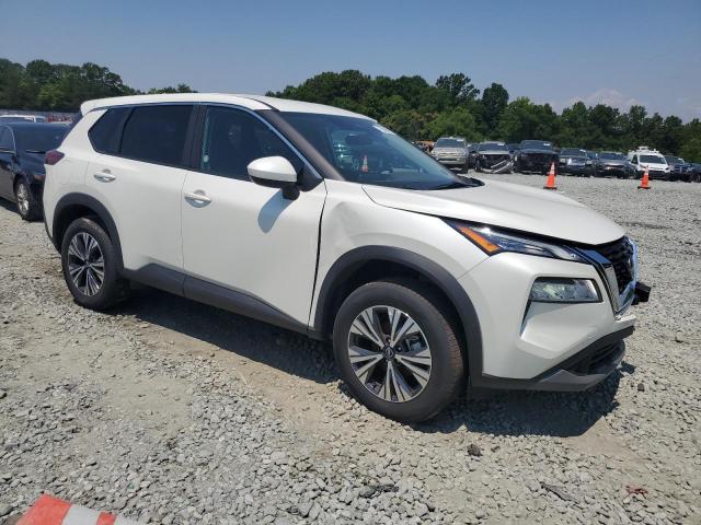 Photo 3 VIN: 5N1BT3BB2PC857568 - NISSAN ROGUE SV 