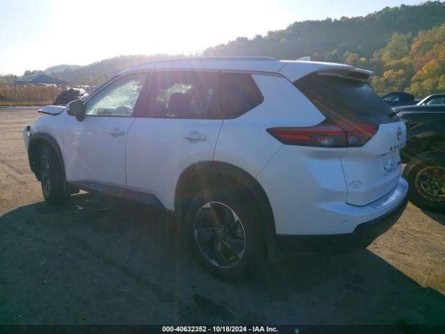 Photo 2 VIN: 5N1BT3BB2RC738910 - NISSAN ROGUE 