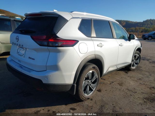 Photo 3 VIN: 5N1BT3BB2RC738910 - NISSAN ROGUE 