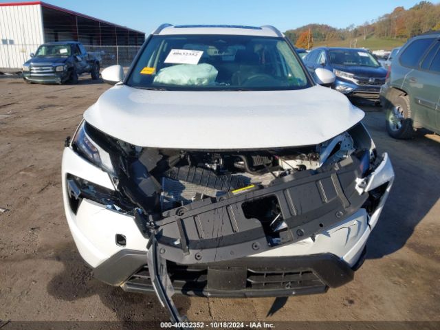 Photo 5 VIN: 5N1BT3BB2RC738910 - NISSAN ROGUE 