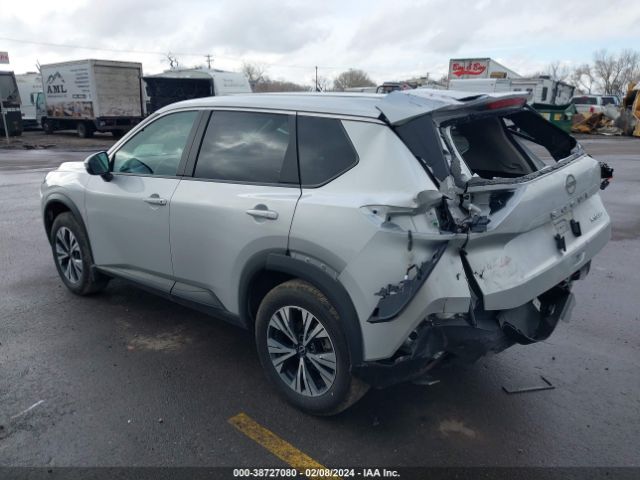 Photo 2 VIN: 5N1BT3BB3NC690828 - NISSAN ROGUE 