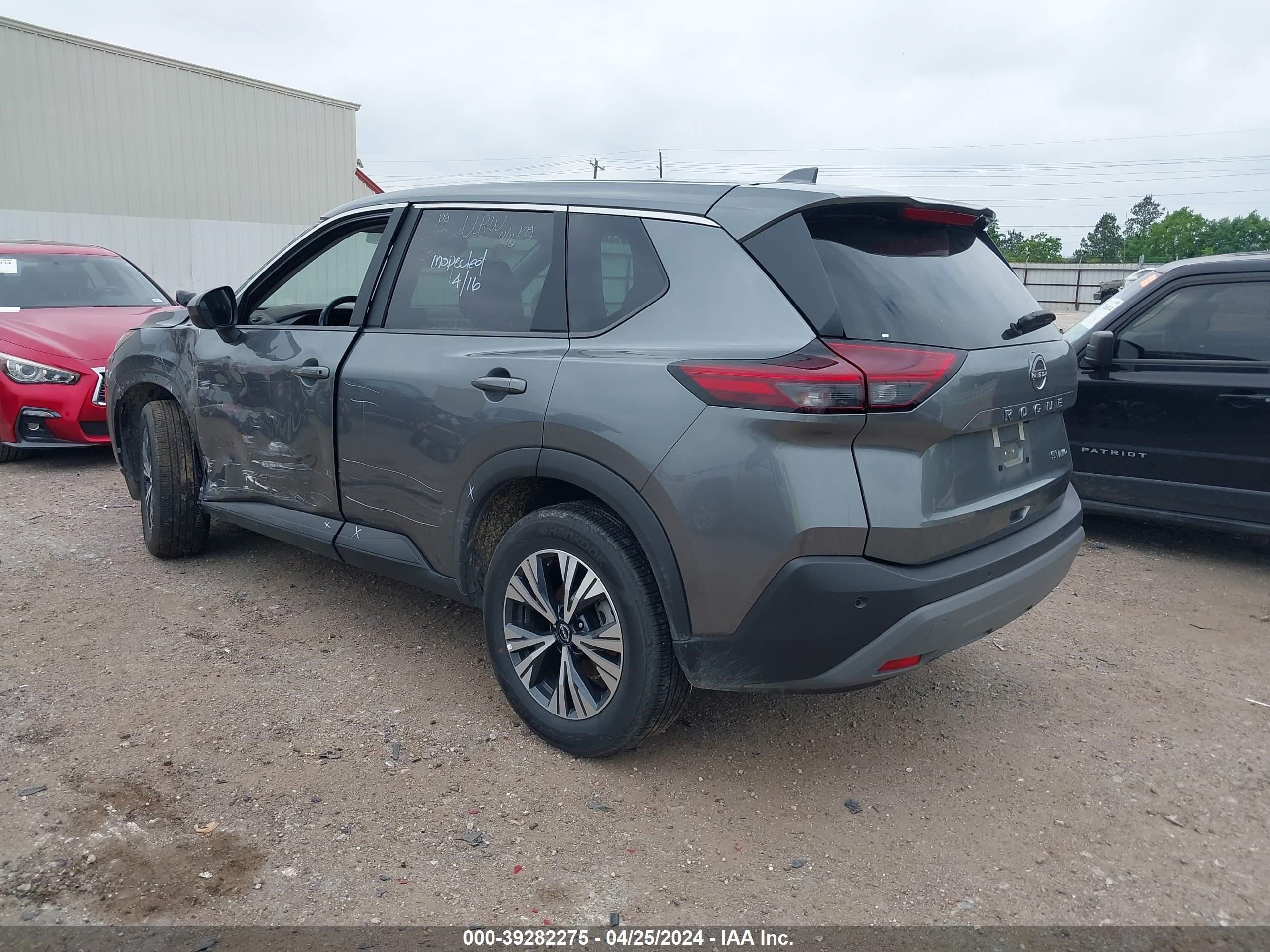 Photo 2 VIN: 5N1BT3BB3PC903179 - NISSAN ROGUE 