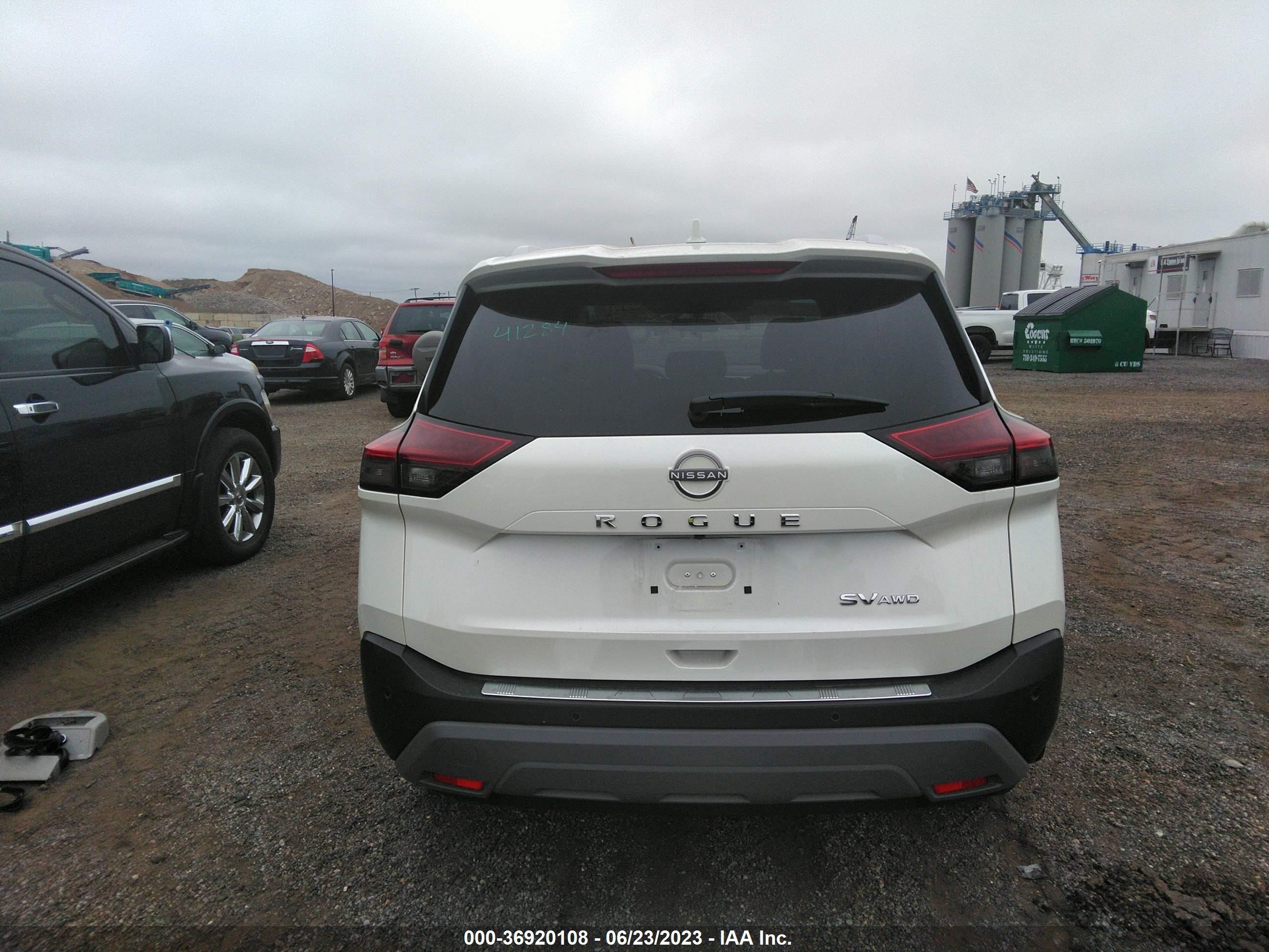 Photo 16 VIN: 5N1BT3BB5PC742219 - NISSAN ROGUE 