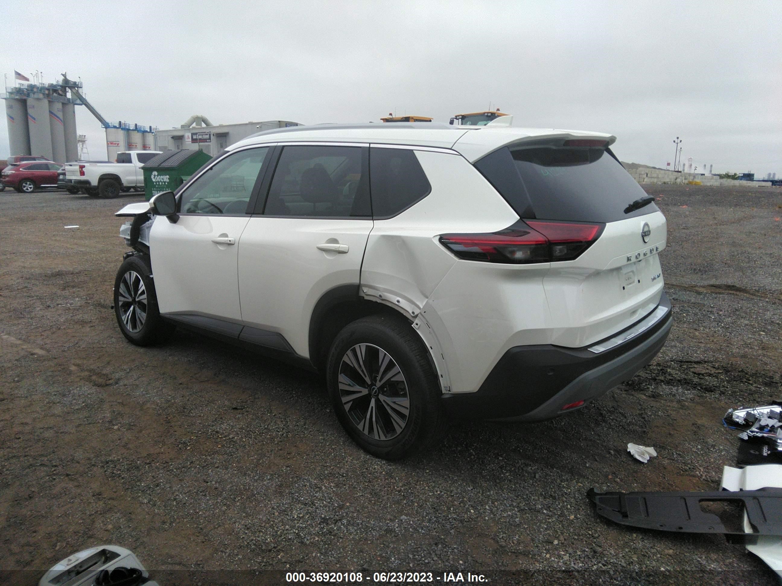 Photo 2 VIN: 5N1BT3BB5PC742219 - NISSAN ROGUE 