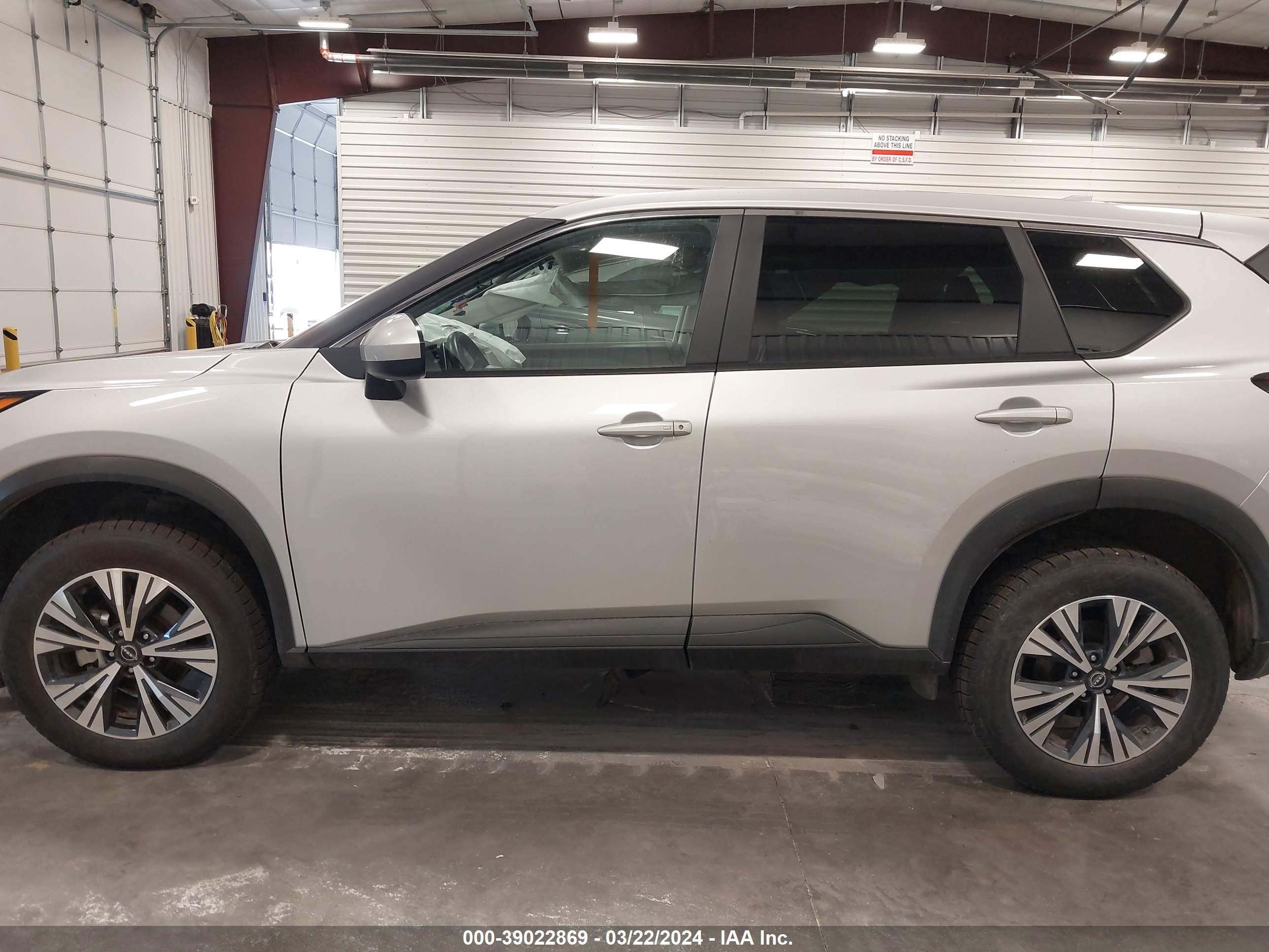 Photo 13 VIN: 5N1BT3BB5PC787662 - NISSAN ROGUE 