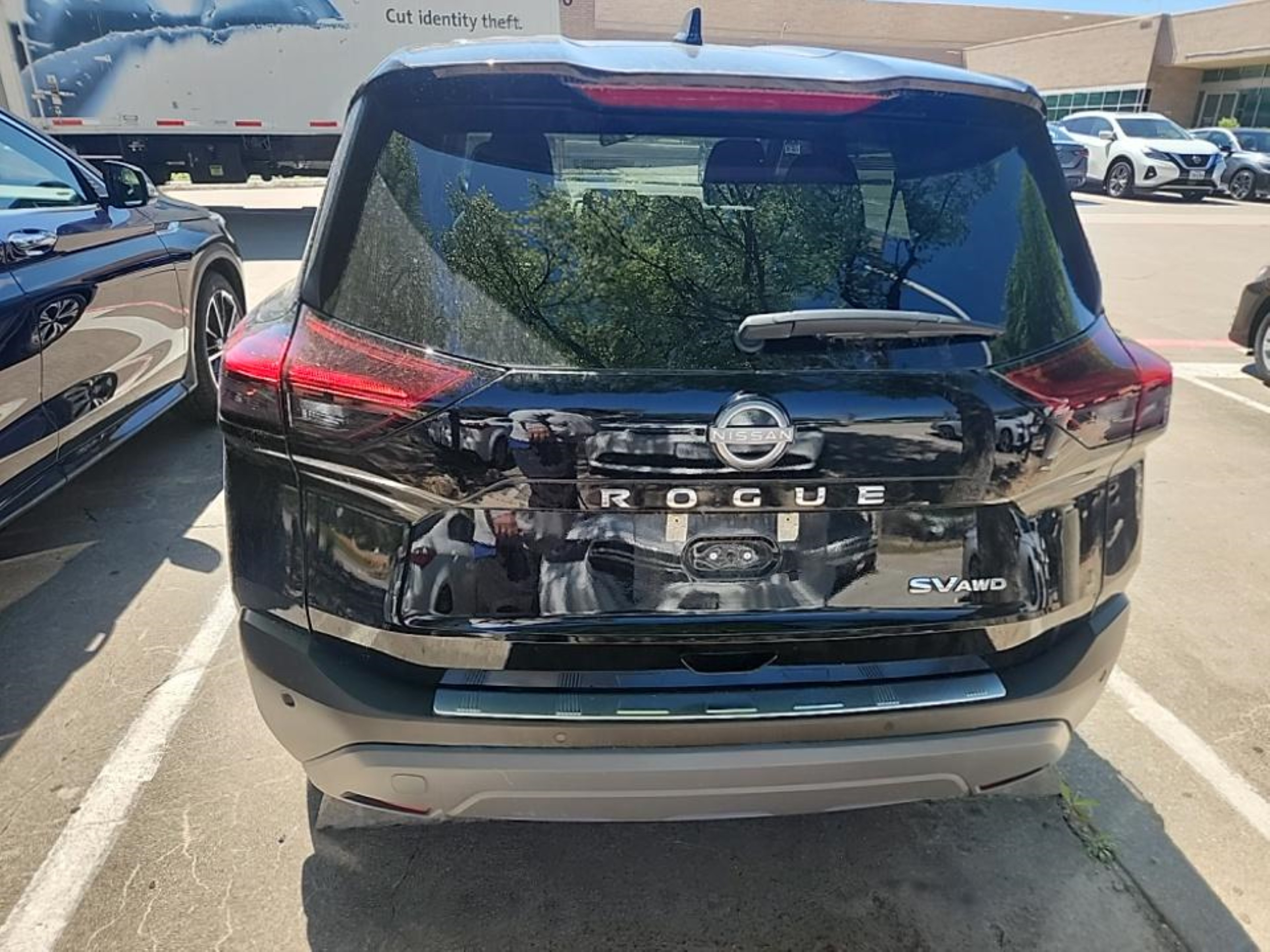 Photo 18 VIN: 5N1BT3BB6PC752399 - NISSAN ROGUE 