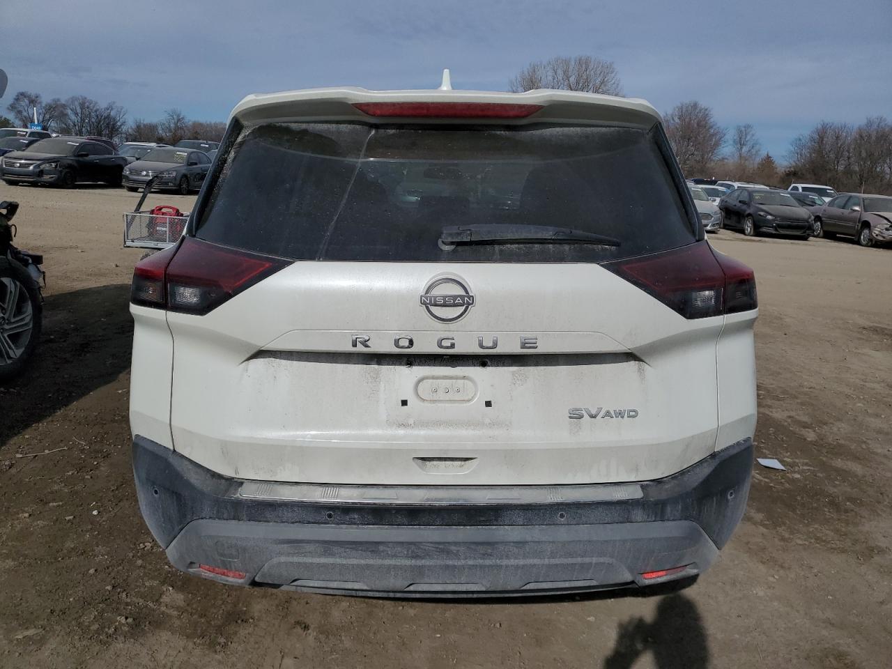 Photo 5 VIN: 5N1BT3BB7NC686460 - NISSAN ROGUE 