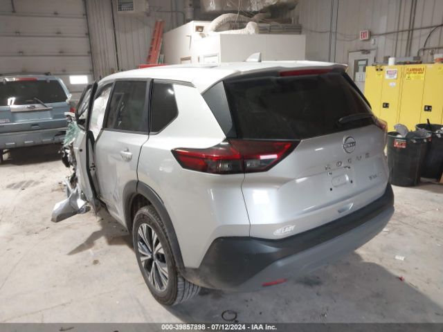 Photo 2 VIN: 5N1BT3BB7NC693134 - NISSAN ROGUE 