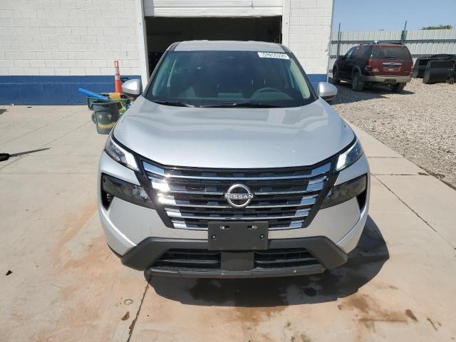 Photo 4 VIN: 5N1BT3BB7SC828141 - NISSAN ROGUE SV 