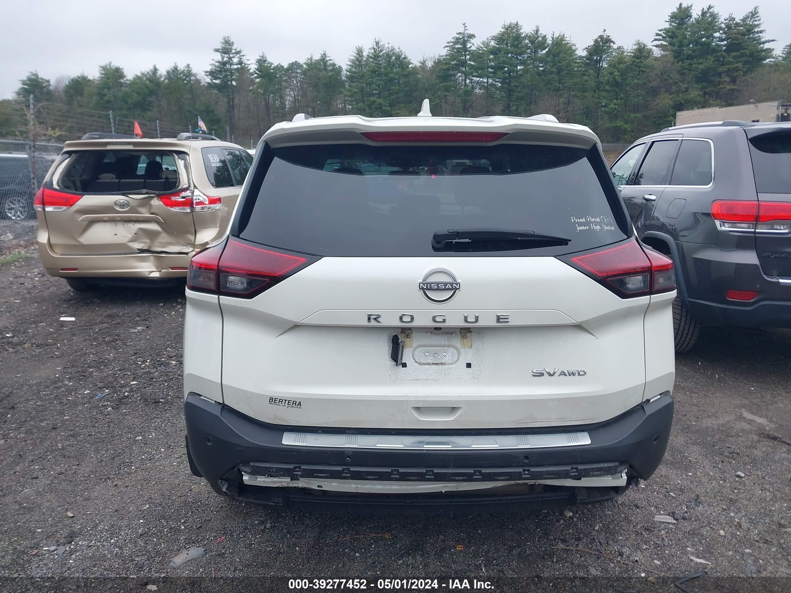 Photo 15 VIN: 5N1BT3BB8PC759175 - NISSAN ROGUE 