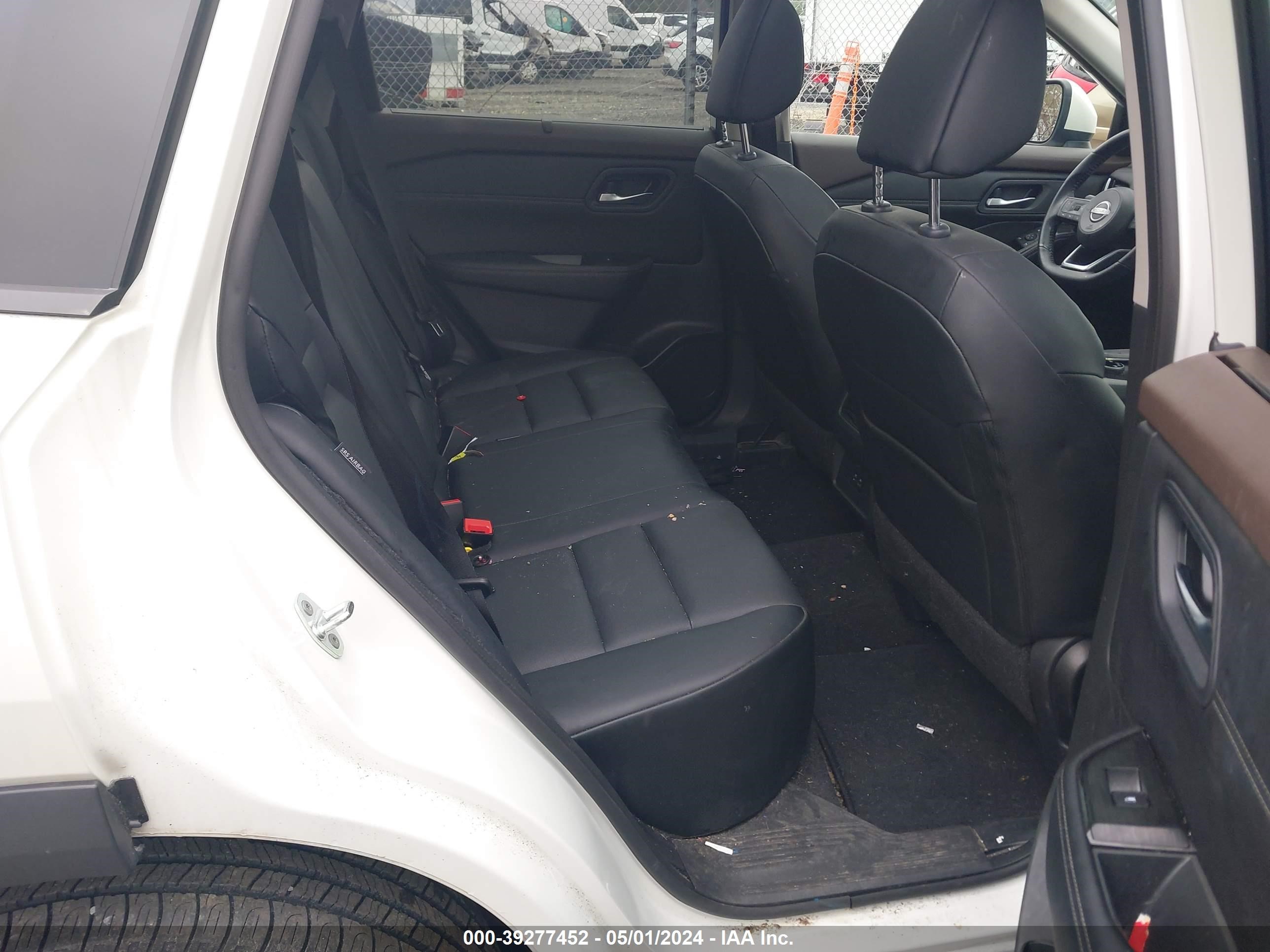 Photo 7 VIN: 5N1BT3BB8PC759175 - NISSAN ROGUE 