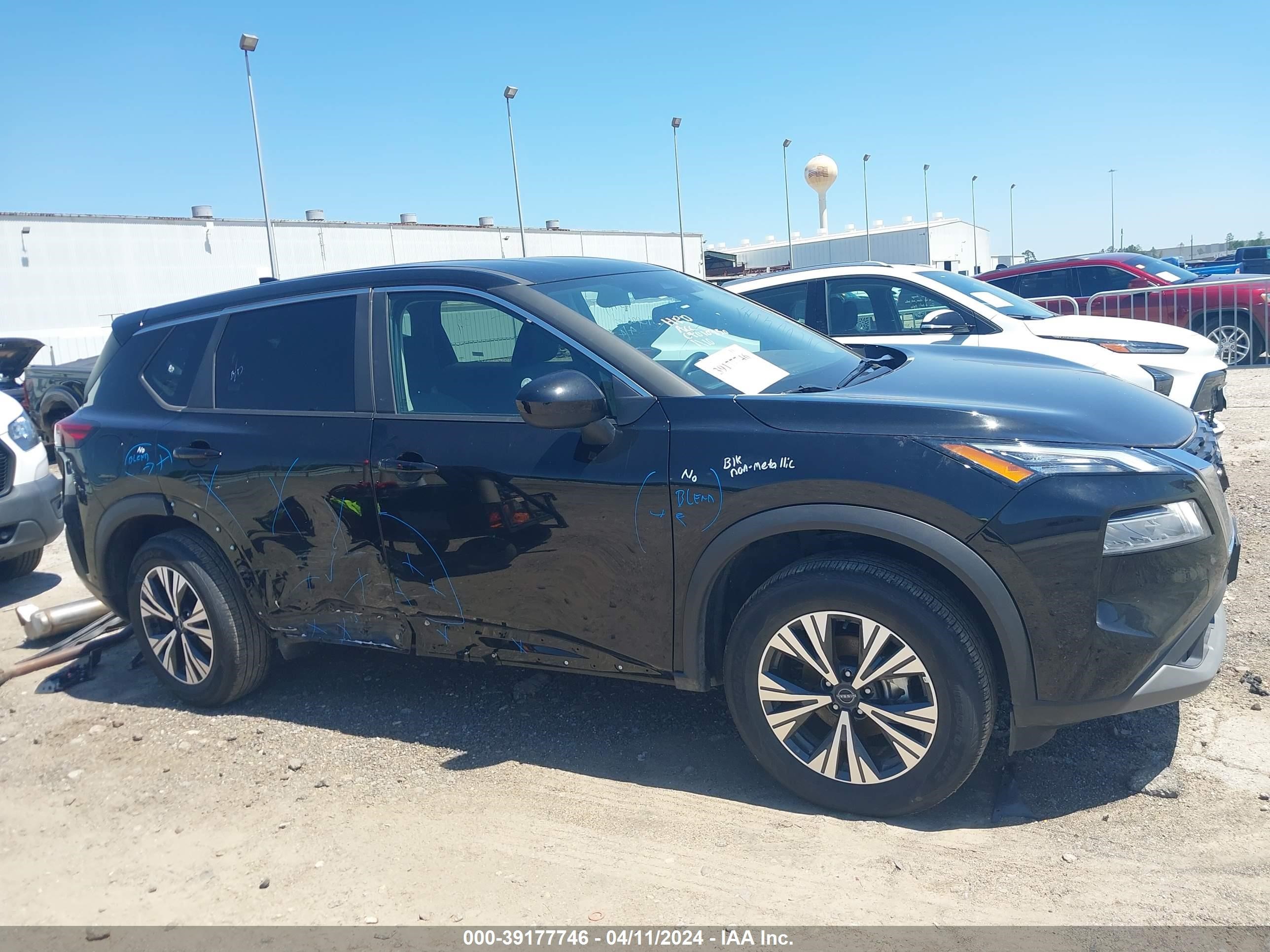 Photo 13 VIN: 5N1BT3BB8PC889313 - NISSAN ROGUE 