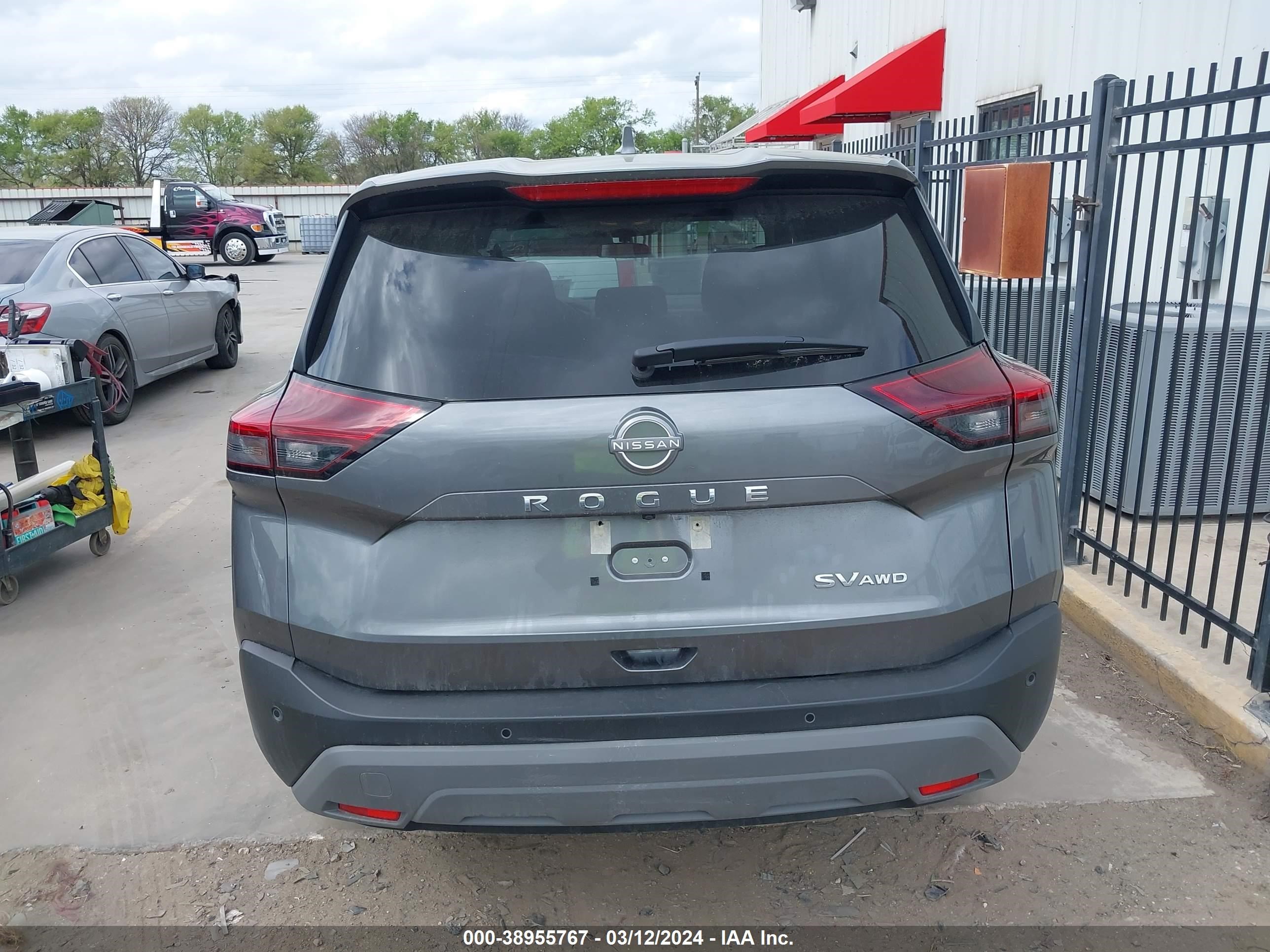 Photo 15 VIN: 5N1BT3BB8PC902884 - NISSAN ROGUE 