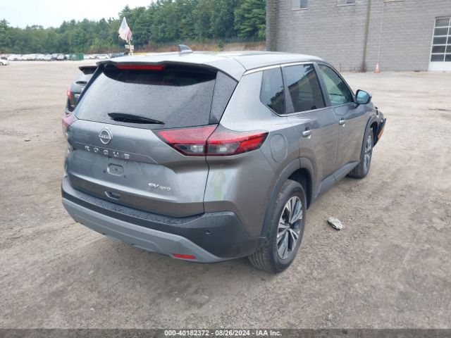 Photo 3 VIN: 5N1BT3BB9NC698545 - NISSAN ROGUE 