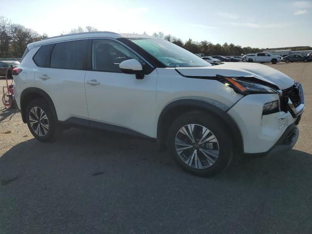 Photo 3 VIN: 5N1BT3BB9PC674698 - NISSAN ROGUE SV 