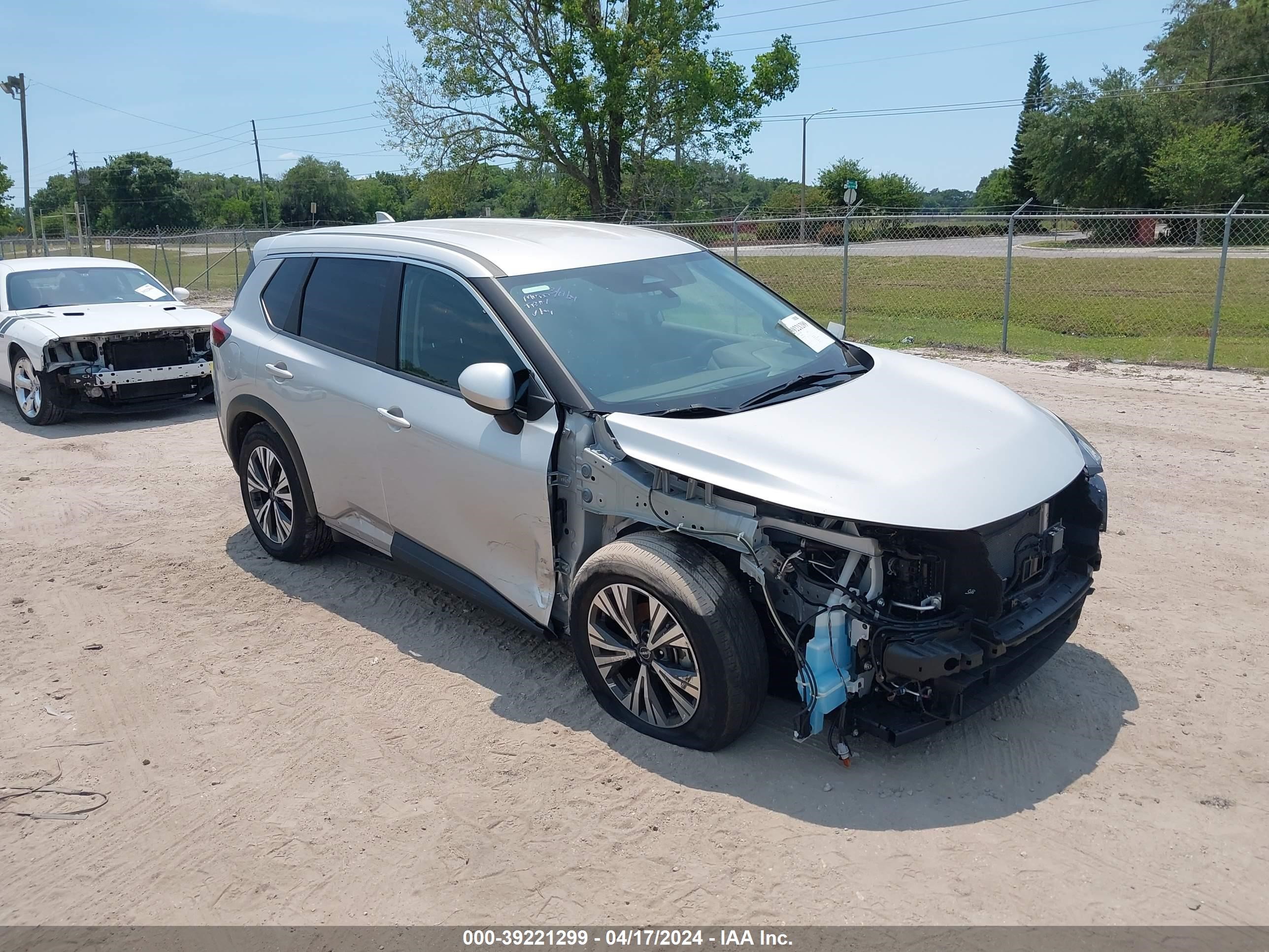 Photo 0 VIN: 5N1BT3BB9PC778821 - NISSAN ROGUE 