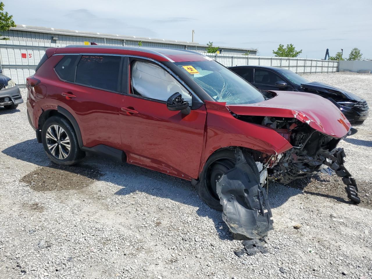 Photo 3 VIN: 5N1BT3BBXPC891838 - NISSAN ROGUE 