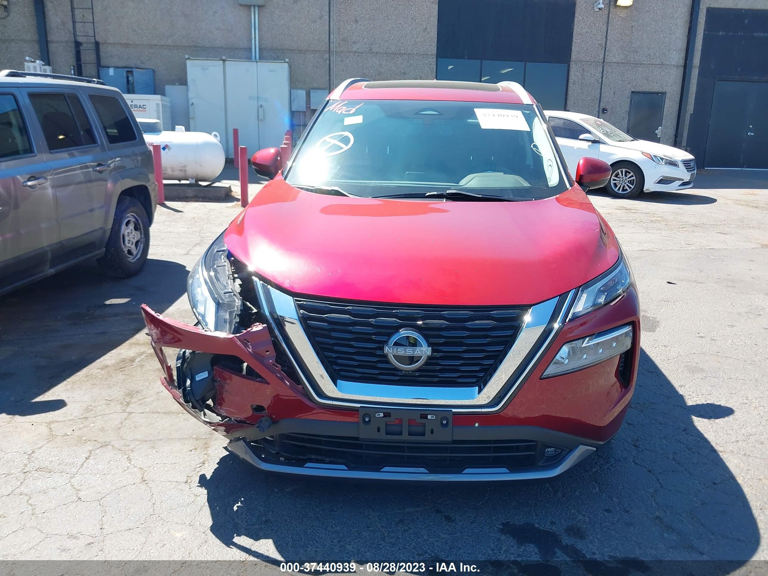 Photo 11 VIN: 5N1BT3CA1NC691398 - NISSAN ROGUE 