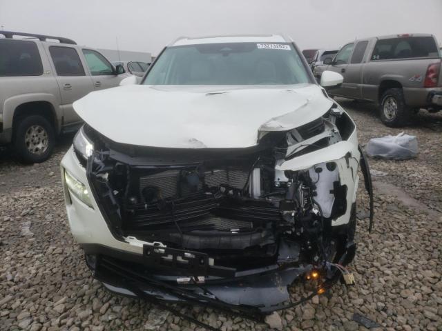 Photo 4 VIN: 5N1BT3CB7NC690815 - NISSAN ROGUE SL 