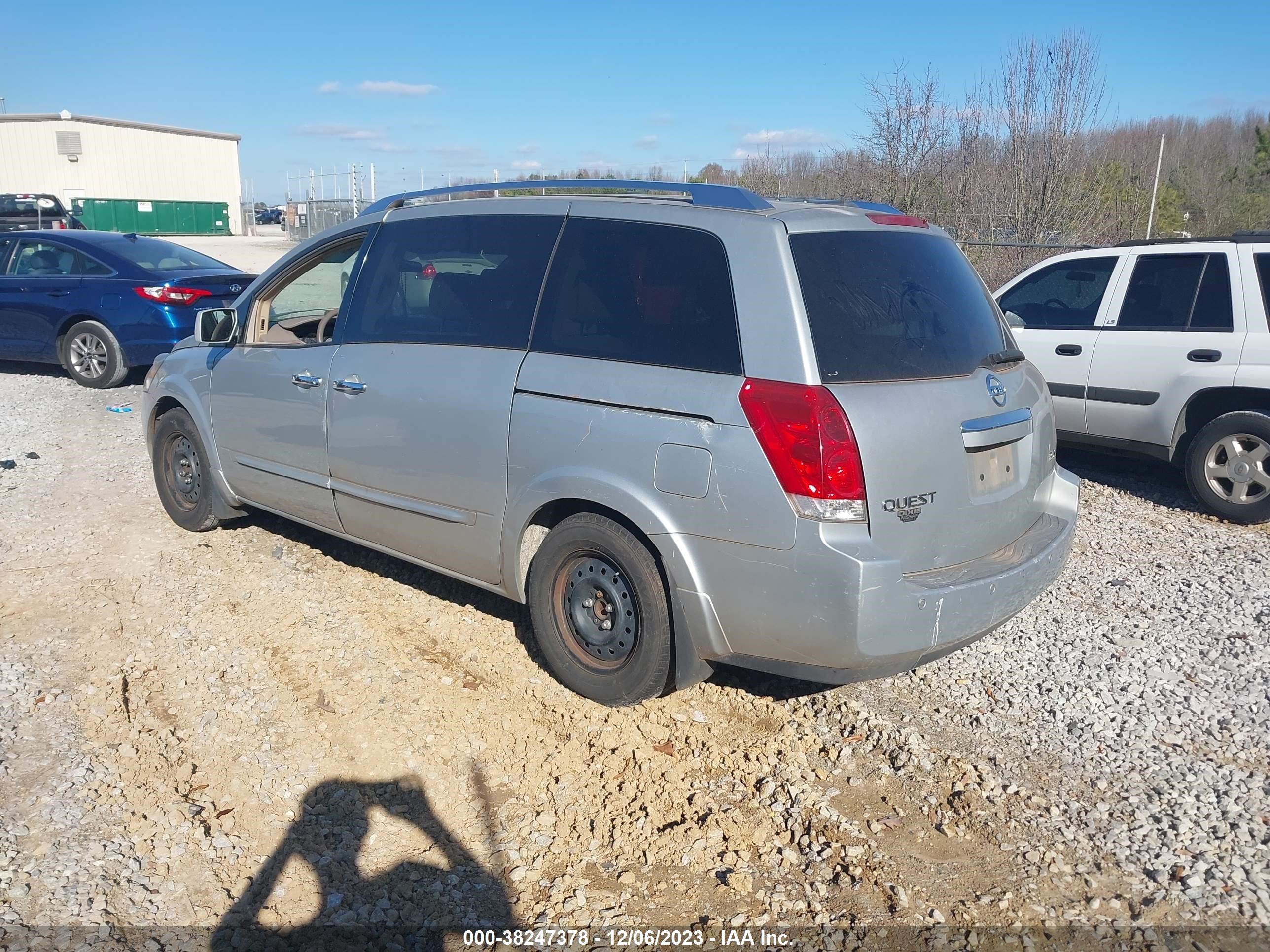 Photo 2 VIN: 5N1BV28U17N106821 - NISSAN QUEST 