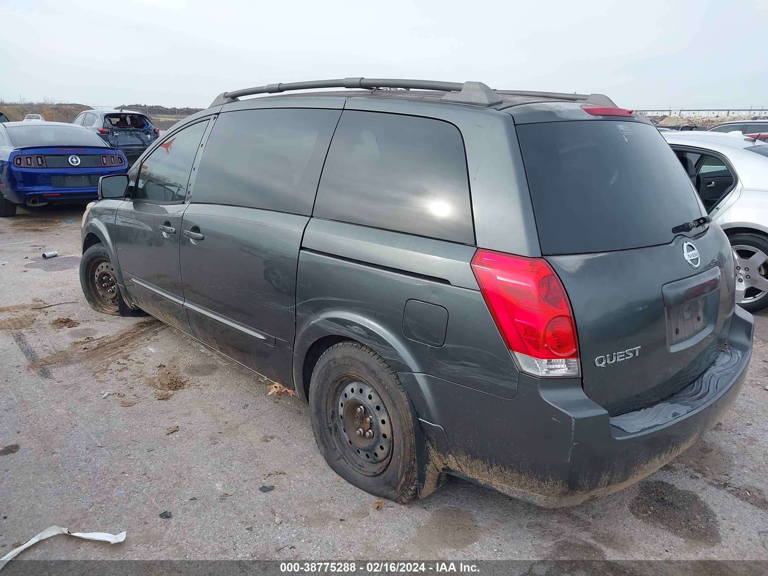 Photo 2 VIN: 5N1BV28U36N104681 - NISSAN QUEST 