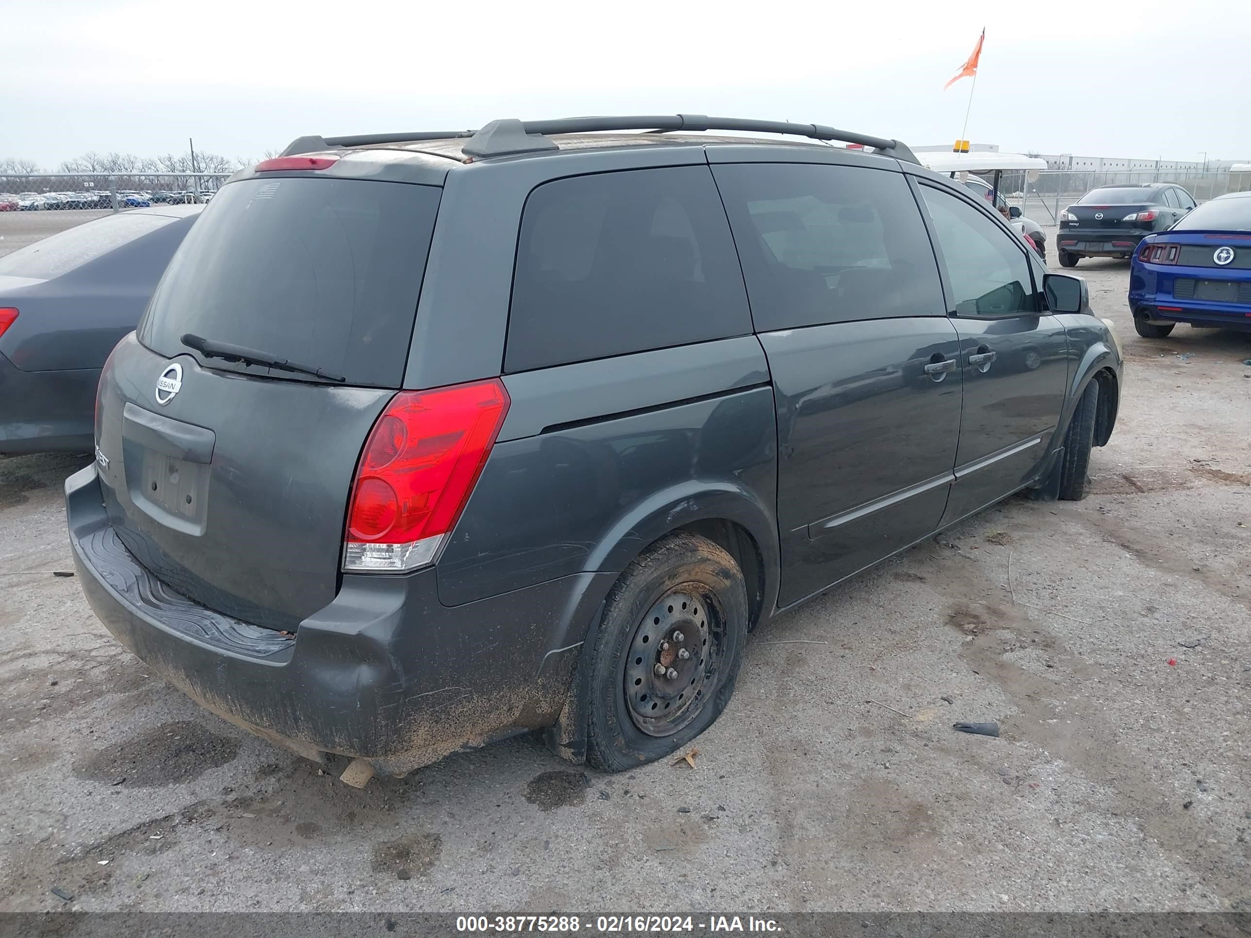 Photo 3 VIN: 5N1BV28U36N104681 - NISSAN QUEST 