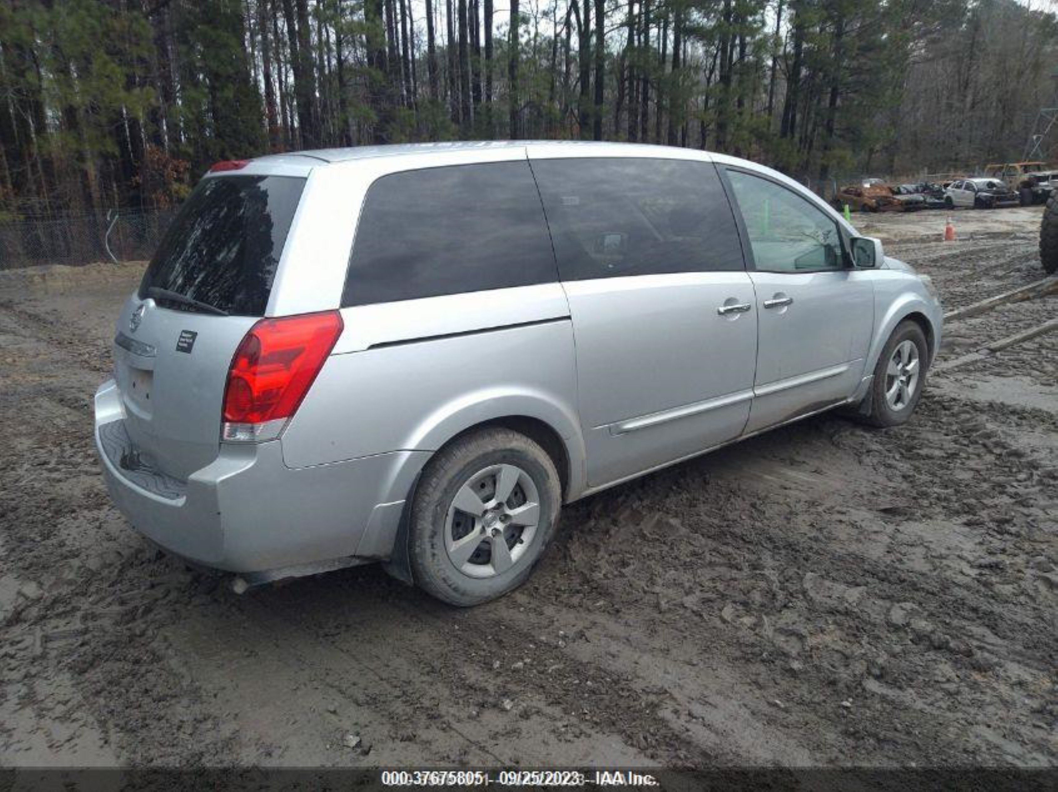 Photo 3 VIN: 5N1BV28U59N107666 - NISSAN QUEST 